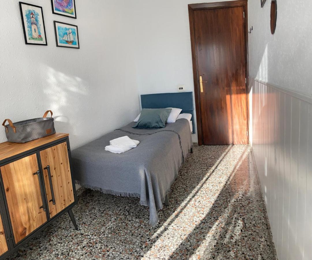 Apartamento Tres Soles Solo Familias غانديا المظهر الخارجي الصورة